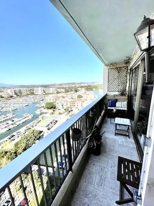 Appartement Entre Mer Et Montagne - Cannes Marina Mandelieu Apartamento